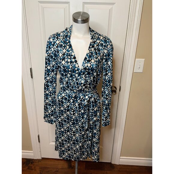 Diane Von Furstenberg New Jeanne Two Black White Blue Patterned Wrap Dress Sze10 - Picture 1 of 5